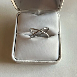 3/$20 Classic Silver Tone Thin Crossed X Loop Shaped Ring